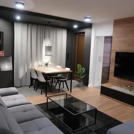 Radosne Apartment *
